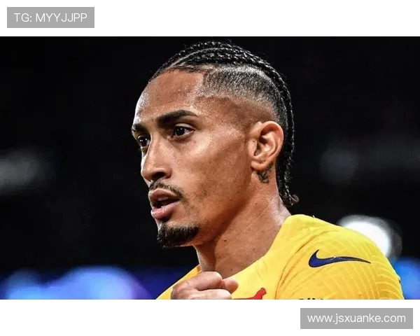 拉菲尼亚谈MVP归属：我未展现最佳表现 应该给队友们颁奖